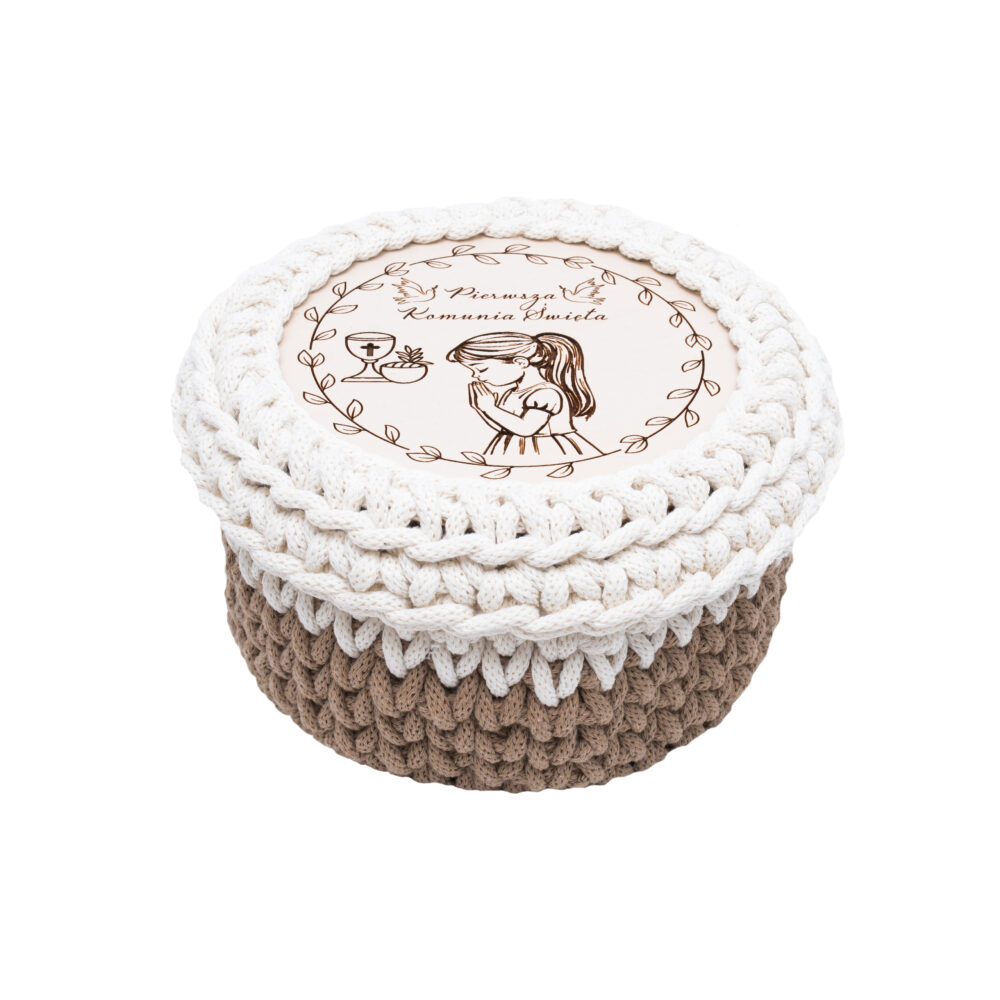 ręcznie pleciona szkatułka, Pierwsza Komunia Święta dziewczynki